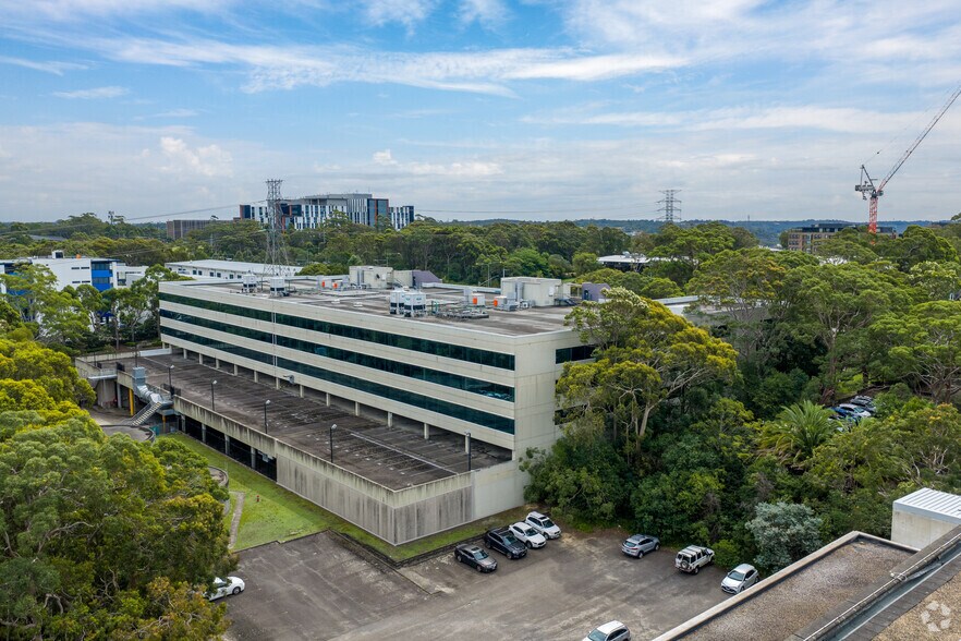 14 Aquatic Dr, FRENCHS FOREST en alquiler - Foto del edificio - Imagen 2 de 3