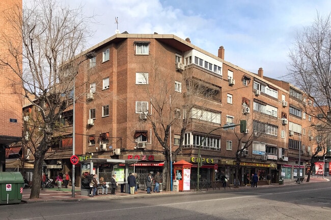 Más detalles de Calle Real, 5, San Sebastián de los Reyes - Edificio residencial​ en venta