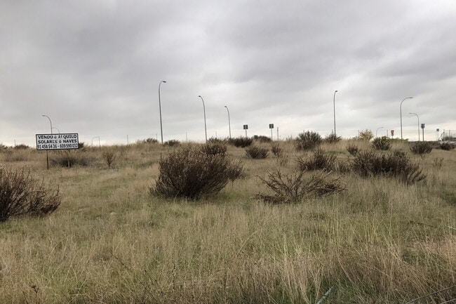 Más detalles de Calle Isla de Luzón, 26, Madrid - Terreno en alquiler