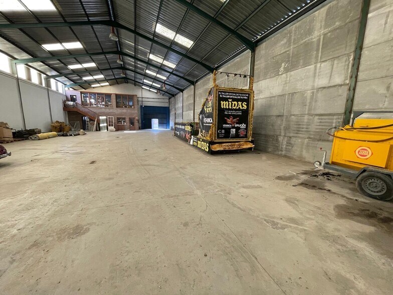Nave en Cáceres, Cáceres en venta - Foto del edificio - Imagen 2 de 5