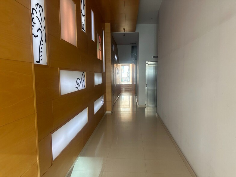 Oficina en San Pedro del Pinatar en venta - Foto del edificio - Imagen 2 de 11