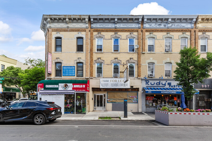 903 Seneca Ave, Ridgewood, NY en alquiler - Foto del edificio - Imagen 1 de 3