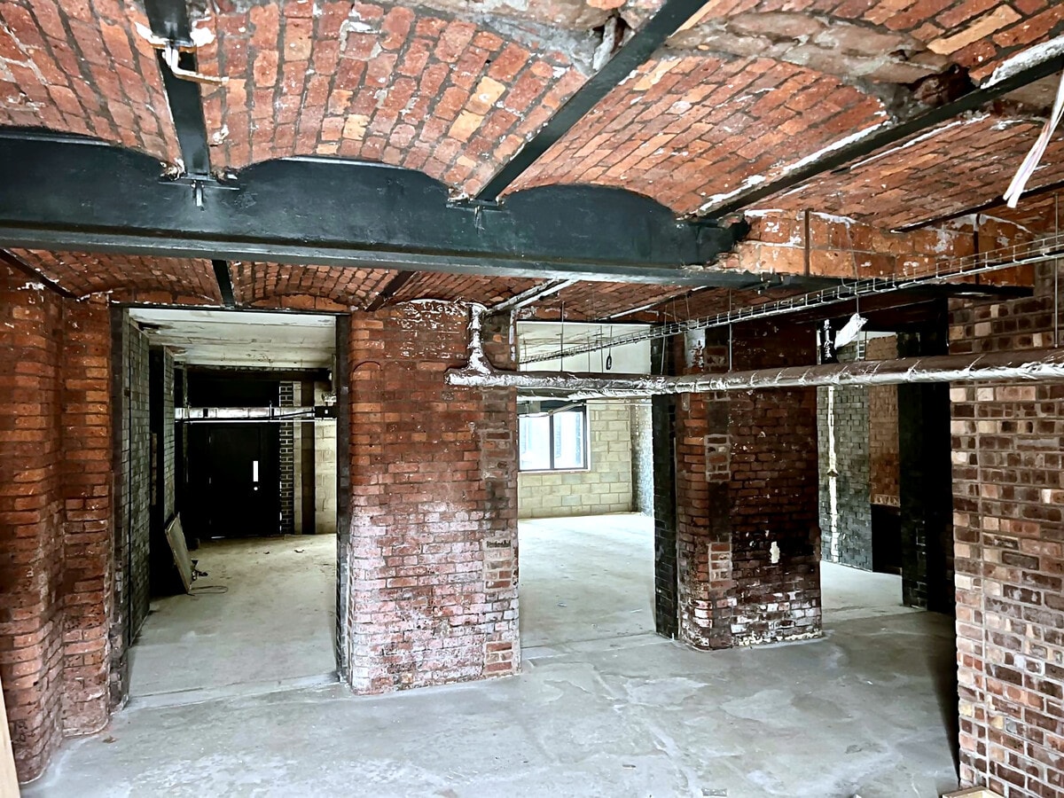 Water St, Stockport, GTM SK1 2BX - Unidad 4 - - Foto del interior - Image 1 of 5
