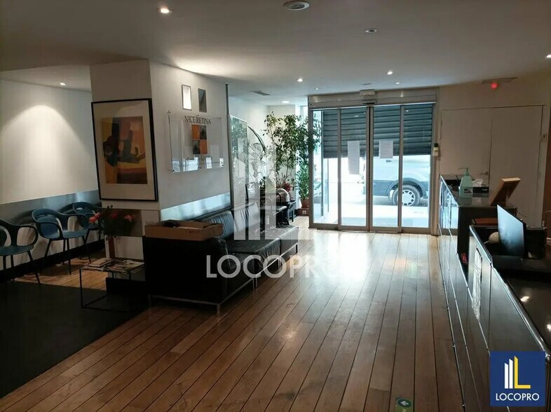 Local en Nice en venta - Vestíbulo - Imagen 1 de 12