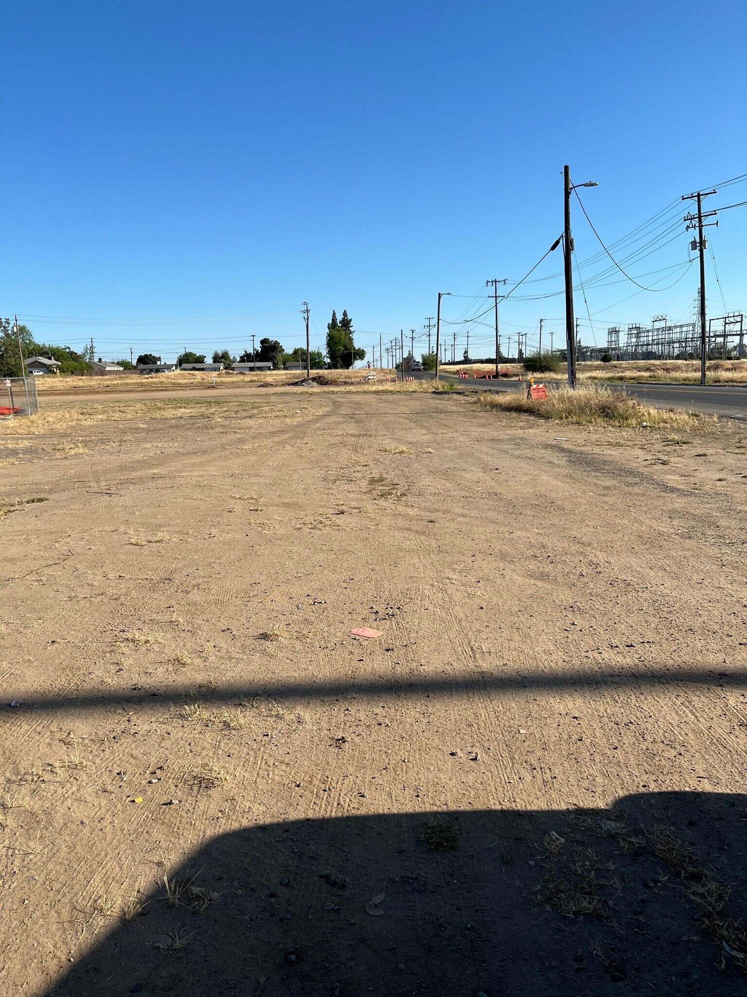 437 Cesar Chavez Blvd, Fresno, CA en venta Foto del edificio- Imagen 1 de 6