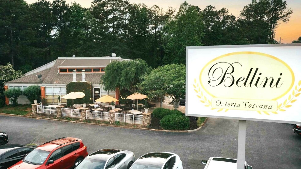 70 W Crossville Rd, Roswell, GA en venta - Foto del edificio - Imagen 2 de 8