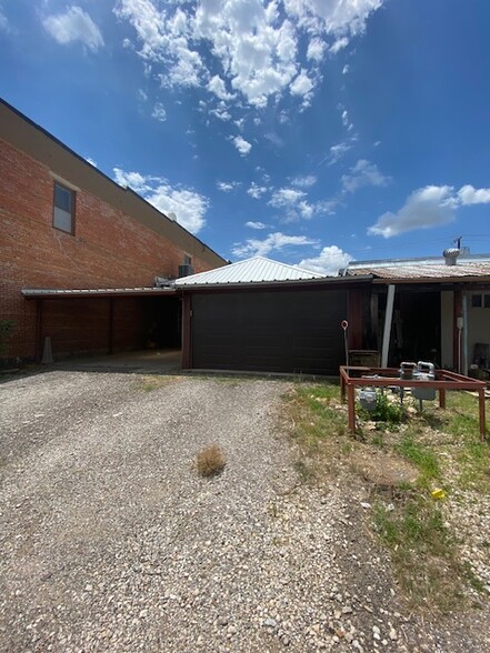 FM 1173, Krum, TX en venta - Foto del edificio - Imagen 2 de 9