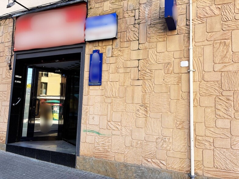 Local en Castellar del Vallès, Barcelona en alquiler - Foto del edificio - Imagen 2 de 2