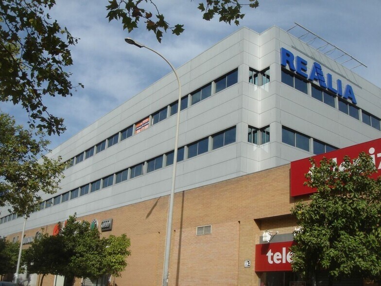 Oficina en SEVILLA en alquiler - Foto del edificio - Imagen 3 de 19
