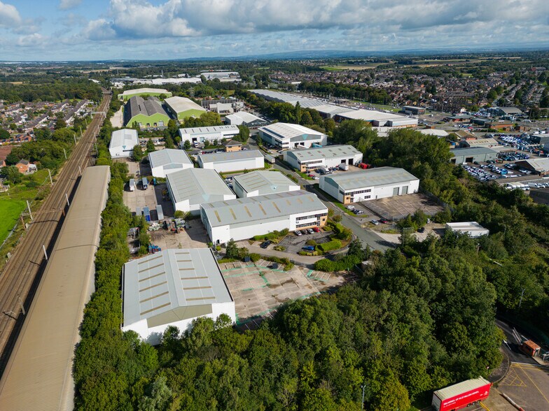 Hawleys Ln, Warrington en alquiler - Vista aérea - Imagen 1 de 10