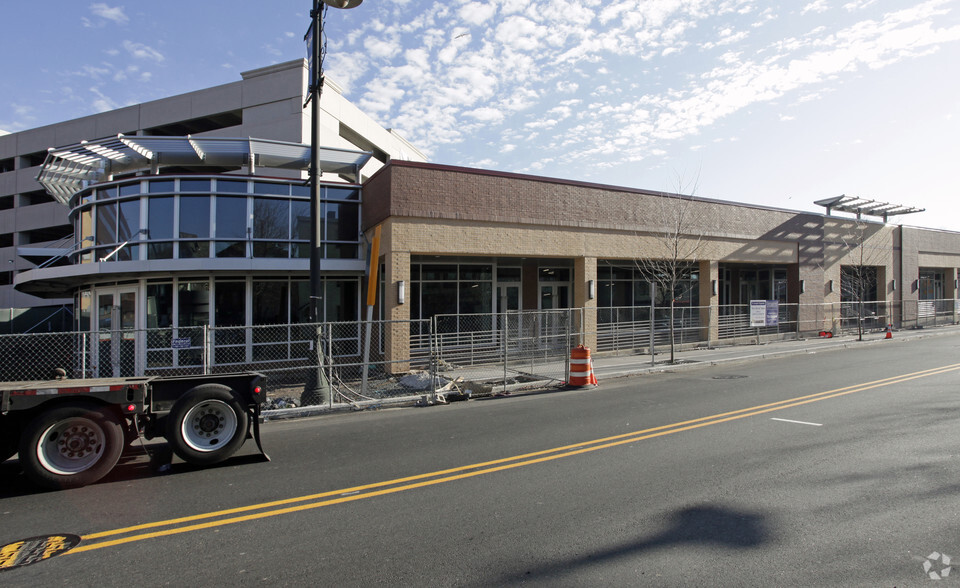 755 Main St, Paterson, NJ en alquiler - Foto del edificio - Imagen 3 de 6