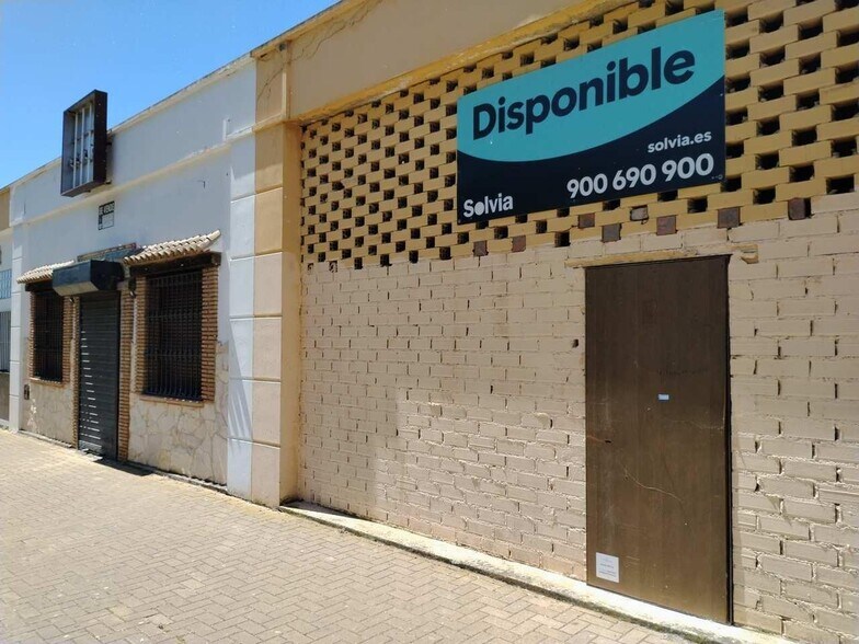 Local en Algeciras, Cádiz en venta - Foto del edificio - Imagen 3 de 9