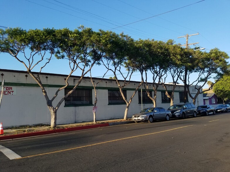 1526 S Centre St, San Pedro, CA en venta - Foto del edificio - Imagen 3 de 12