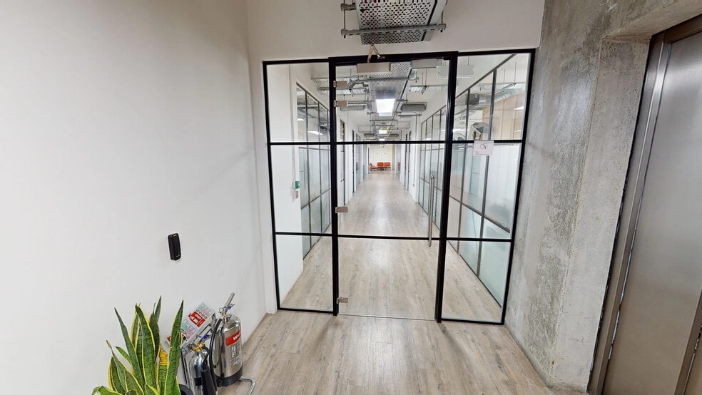 21 Evesham St, London en alquiler - Matterport 3D Scan - Imagen 3 de 15