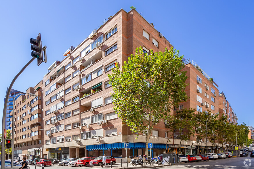 Calle Alustante, 3, Madrid, Madrid en venta - Foto principal - Imagen 1 de 2