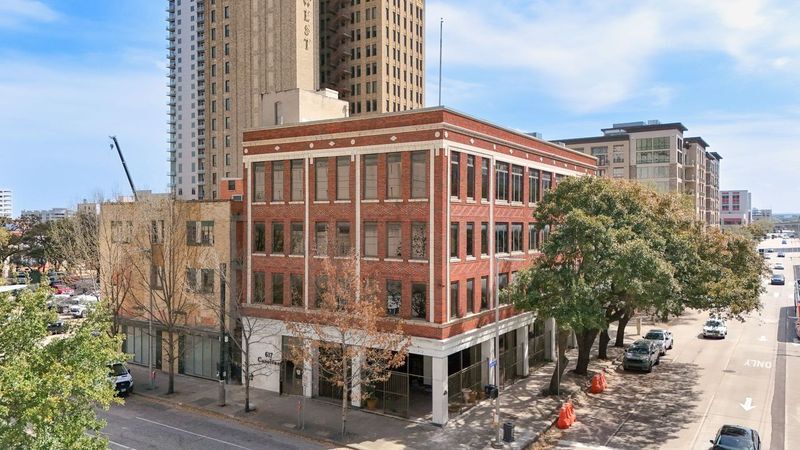 617 Caroline St, Houston, TX en alquiler - Foto del edificio - Imagen 1 de 5