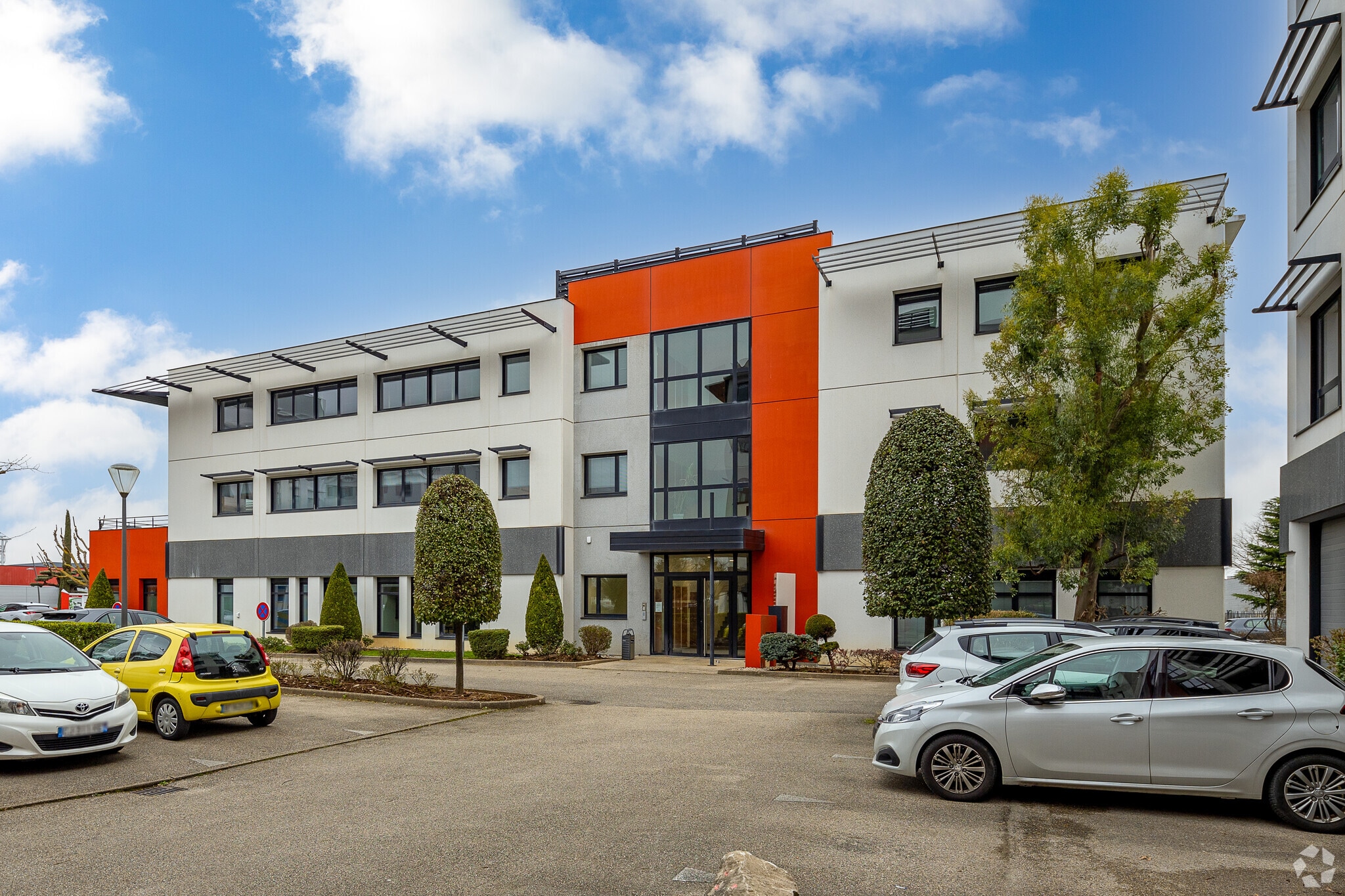 1 Allée Du Lazio, Saint-Priest en alquiler Foto principal- Imagen 1 de 3