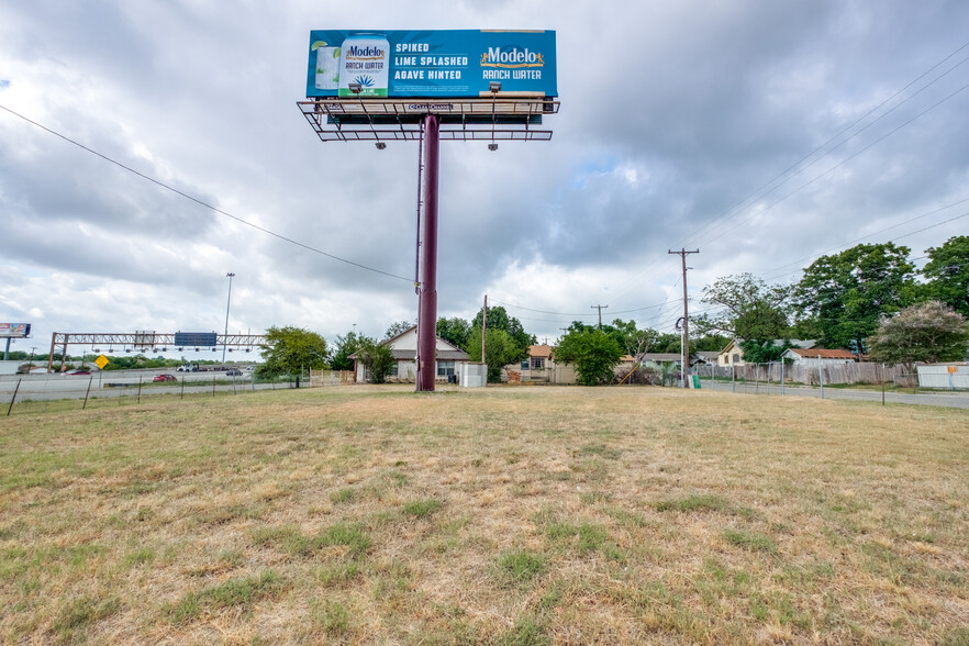 1010 Warner, San Antonio, TX en alquiler - Foto del edificio - Imagen 2 de 10