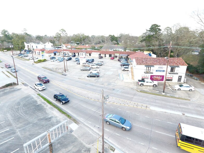 711 Jefferson Hwy, Baton Rouge, LA en alquiler - Foto del edificio - Imagen 3 de 5