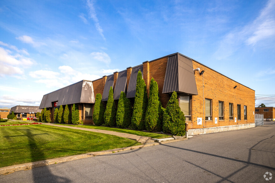 1600-1650 Boul Saint-Régis, Dorval, QC en alquiler - Foto del edificio - Imagen 2 de 5