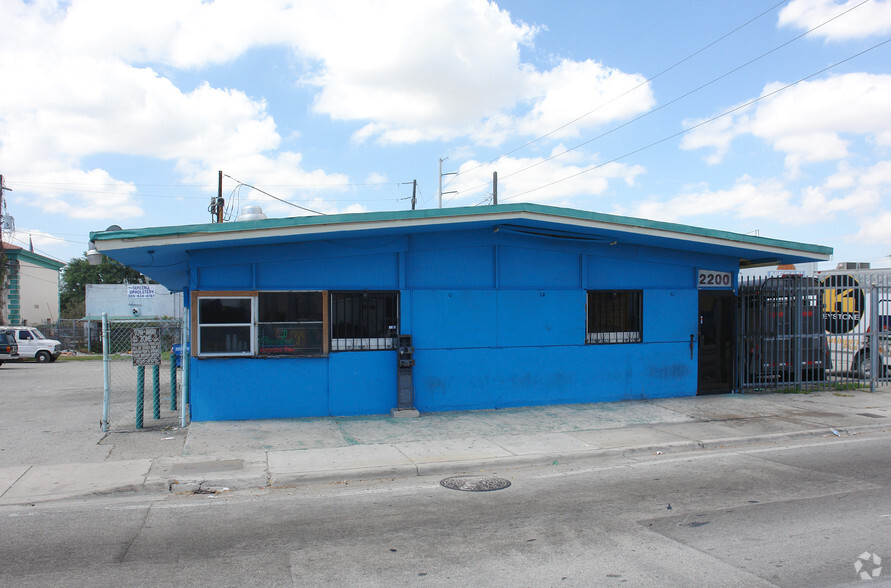 2200 NW 22nd Ave, Miami, FL en venta - Foto principal - Imagen 1 de 2