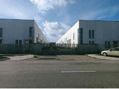 Nave en Onzonilla en venta - Foto del edificio - Imagen 2 de 10