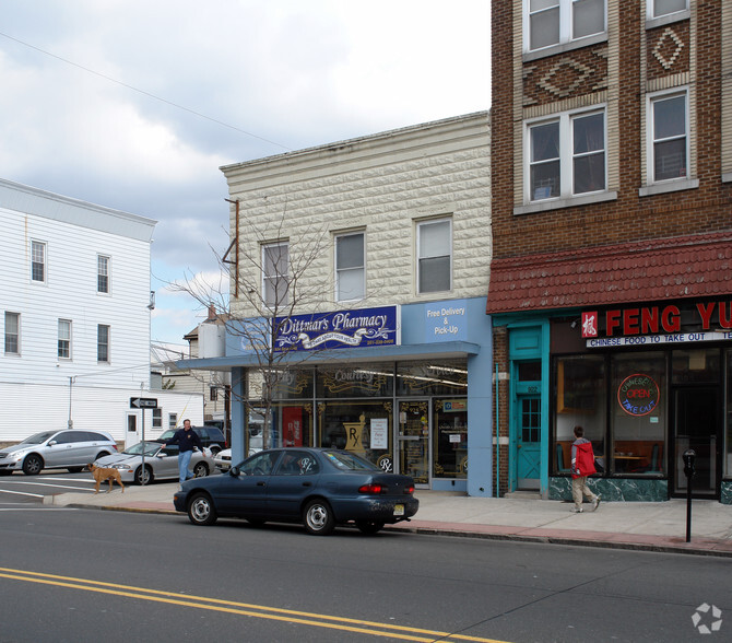 924 Broadway, Bayonne, NJ en alquiler - Foto del edificio - Imagen 2 de 22