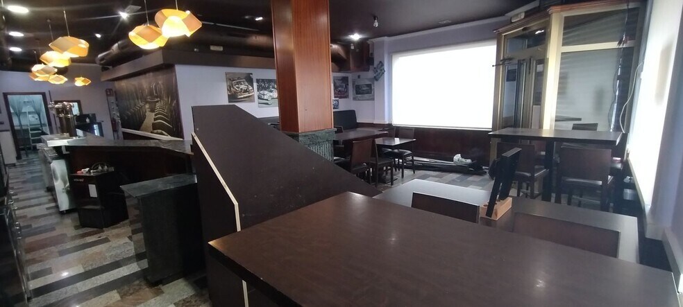 Local en Narón, La Coruna en venta - Foto del interior - Imagen 3 de 49