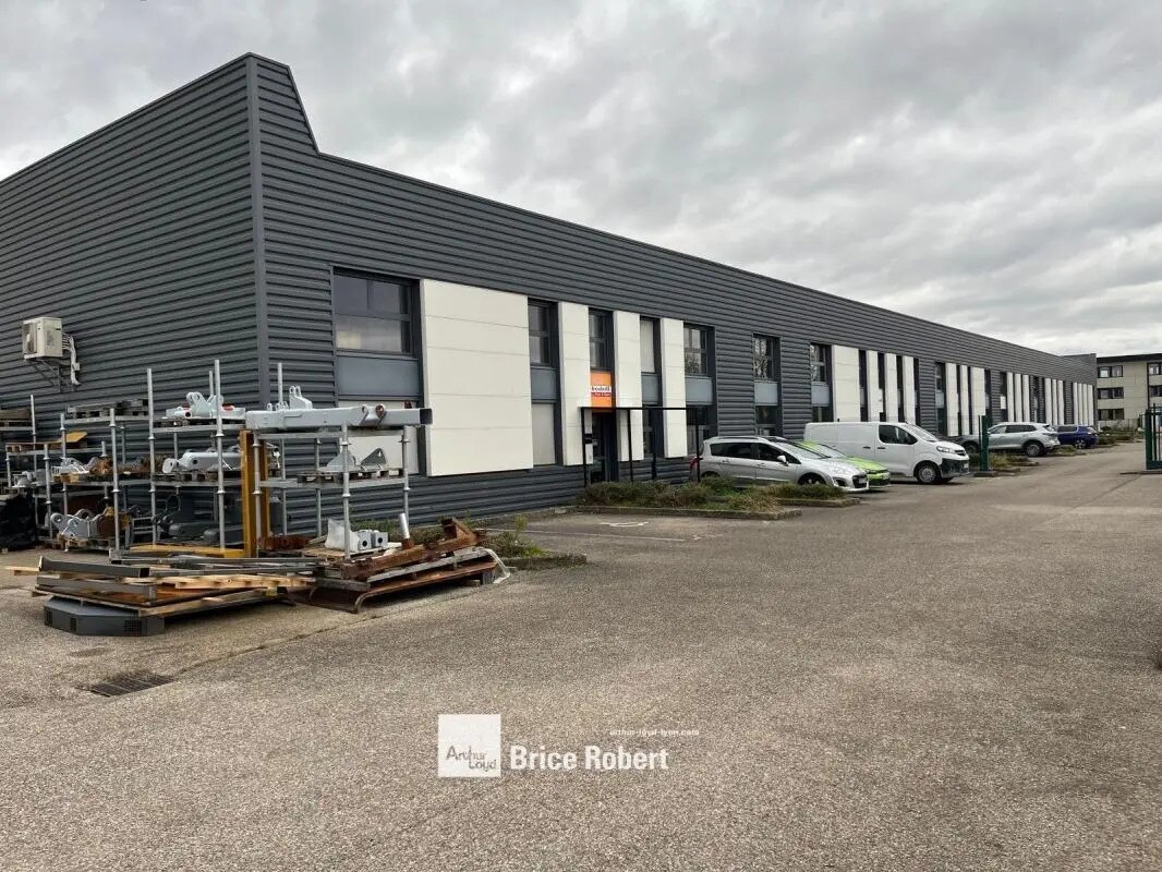 Flex en Saint-Priest en alquiler Foto del edificio- Imagen 1 de 7