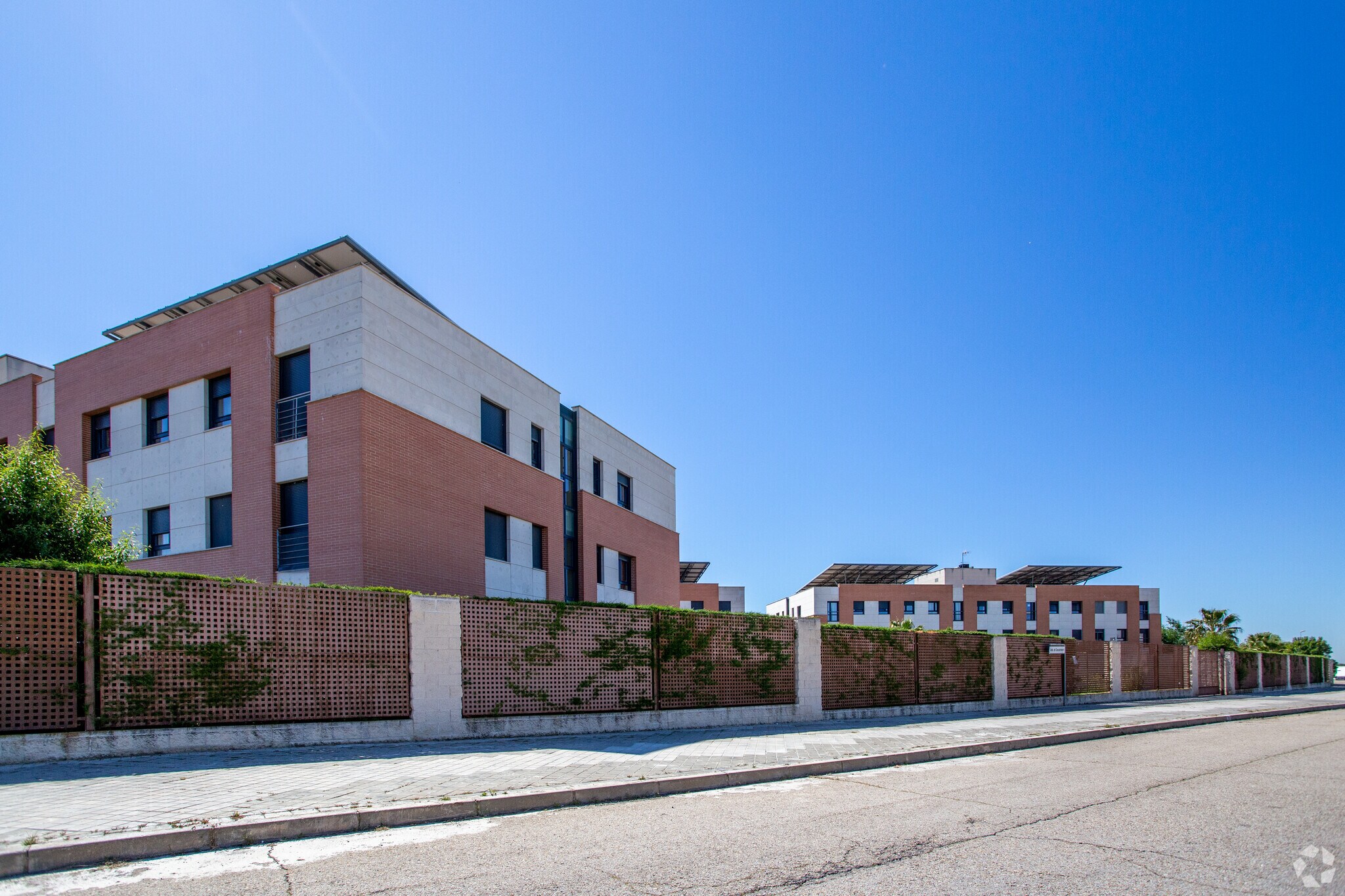 Camino del Olivar, 25, Alcalá de Henares, Madrid en venta Foto principal- Imagen 1 de 1