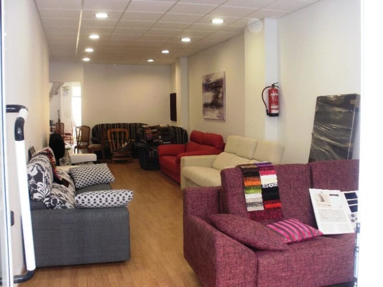Edificio residencial en Montornès del Vallès, Barcelona en venta - Foto del edificio - Imagen 2 de 2