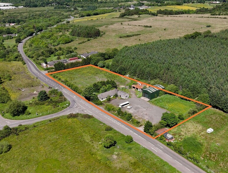 560 Stirling Rd, Airdrie en venta - Vista aérea - Imagen 1 de 3