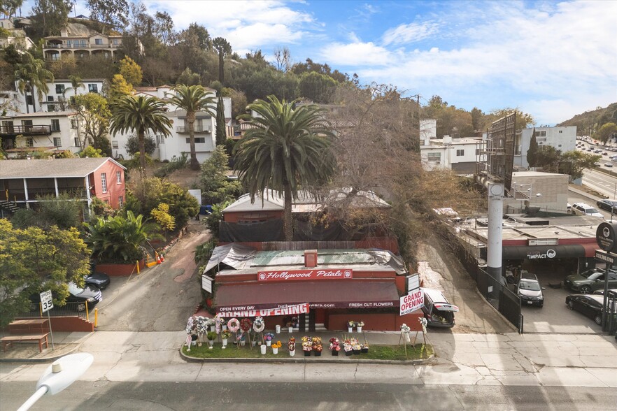 3226 Barham Blvd, Los Angeles, CA en venta - Foto del edificio - Imagen 1 de 22