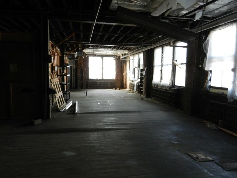 212 W Roberts Ave, Philadelphia, PA en alquiler - Foto del interior - Imagen 3 de 7