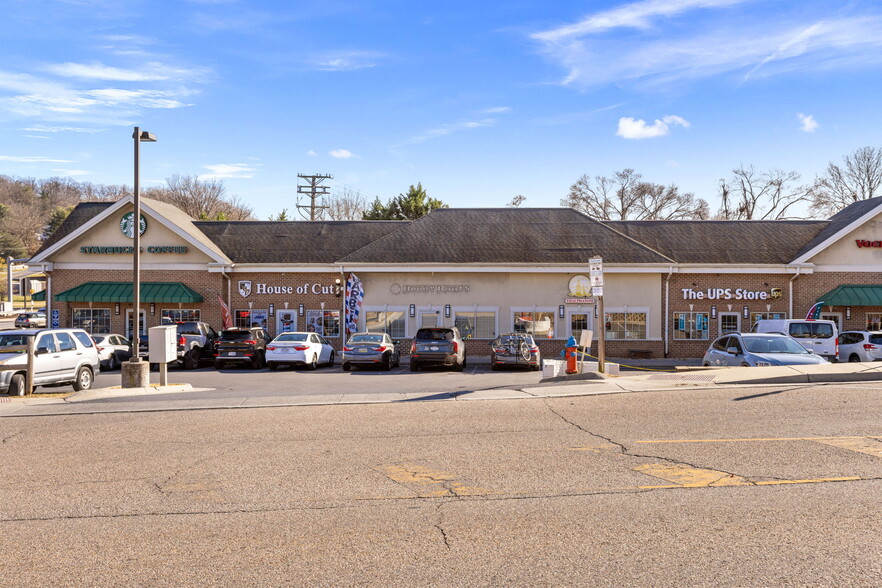 1326 Hillside Ave, Harrisonburg, VA en alquiler - Foto del edificio - Imagen 3 de 17