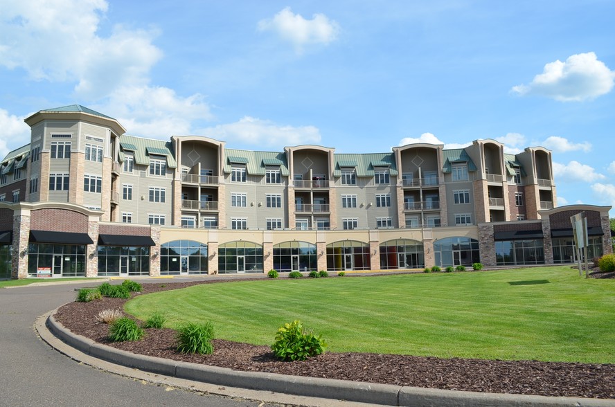 401 Pinnacle Way, Eau Claire, WI en alquiler - Foto del edificio - Imagen 1 de 14