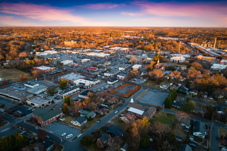 301 State St, Greensboro, NC en alquiler - Foto del edificio - Imagen 3 de 8