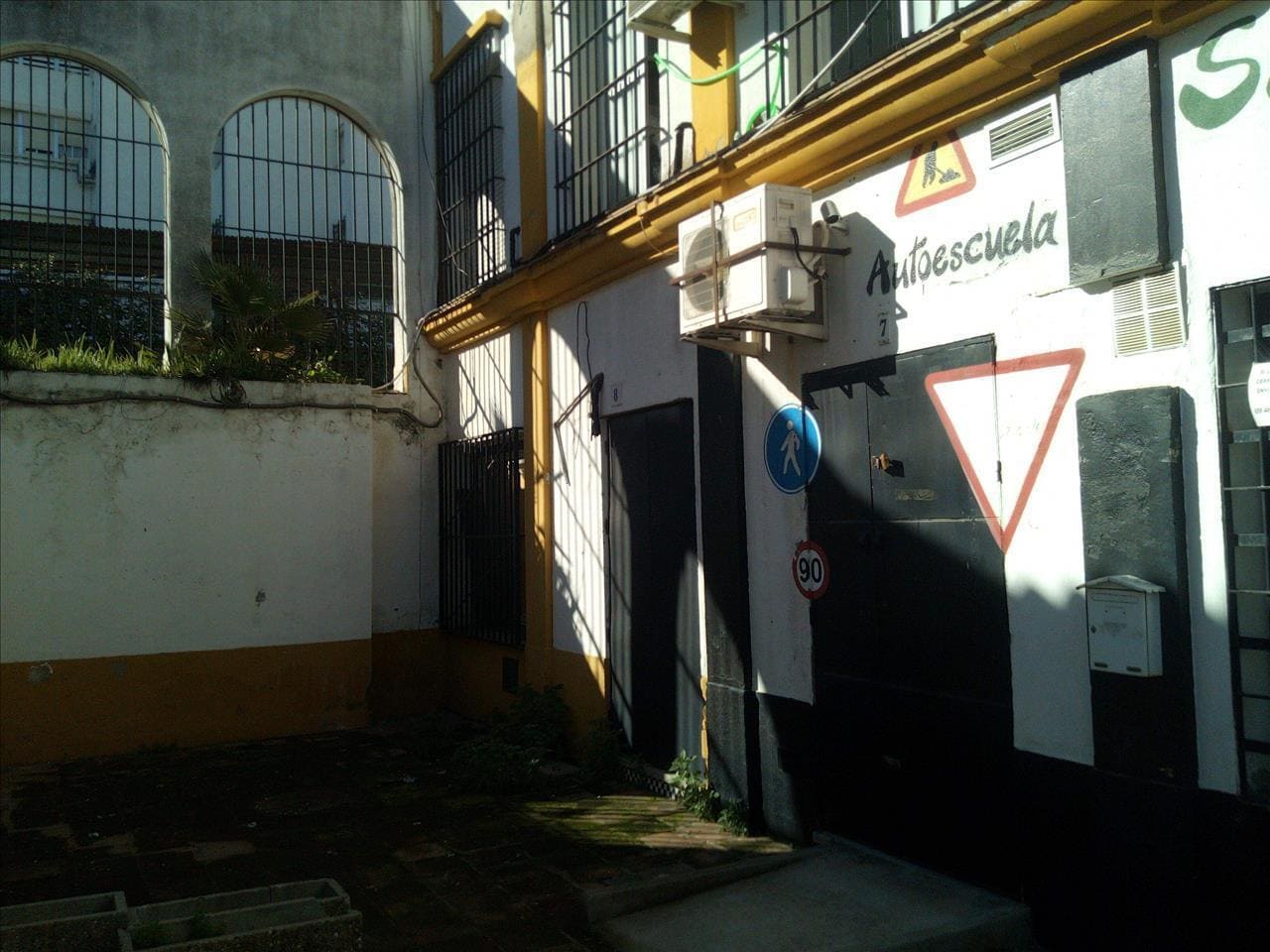 Calle San Juan, Mairena del Aljarafe, Sevilla en venta Foto del edificio- Imagen 1 de 3