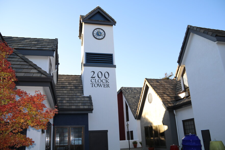 200 Clock Tower Pl, Carmel, CA en alquiler - Foto del edificio - Imagen 1 de 6