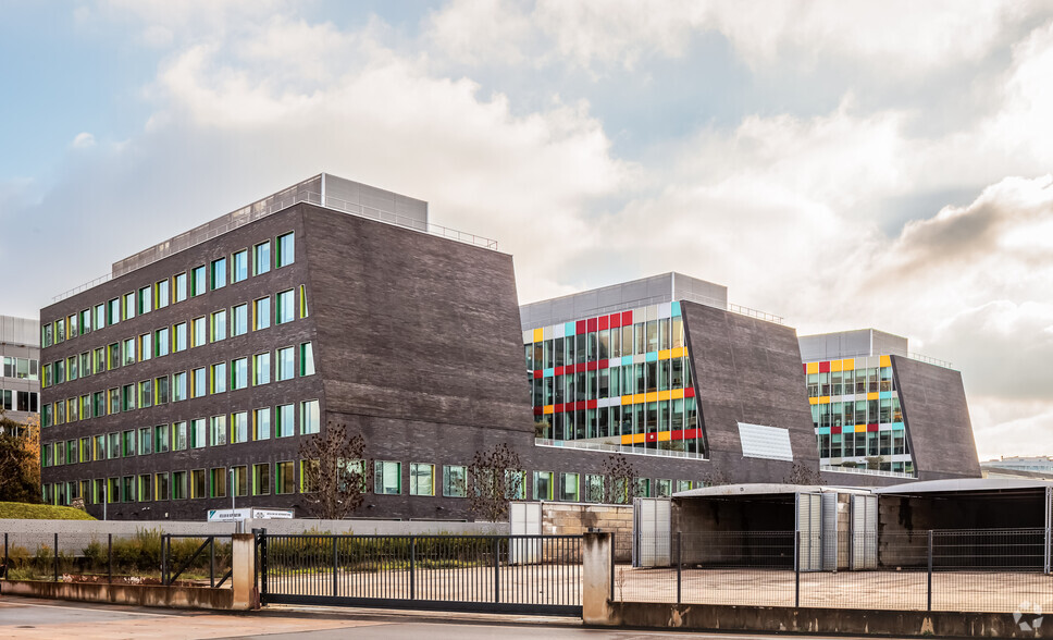 Oficinas en Nanterre en alquiler - Foto del edificio - Imagen 3 de 3