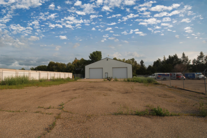 6008 Highway 2 E, Minot, ND en venta - Foto del edificio - Imagen 2 de 47