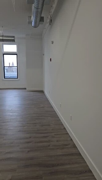 423 W Broadway, South Boston, MA en alquiler - Vídeo de anuncio comercial - Imagen 2 de 12