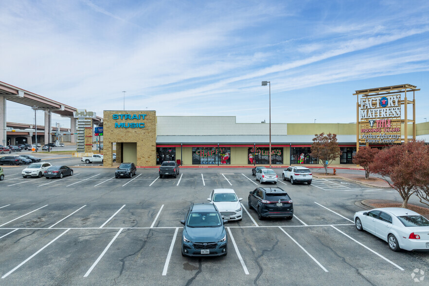 13945 Research Blvd, Austin, TX en alquiler - Foto del edificio - Imagen 2 de 31