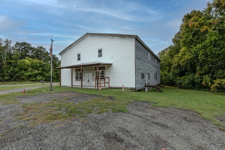 913 Old Buckingham Rd, Cumberland, VA en venta - Foto del edificio - Imagen 3 de 24