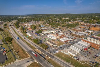 116-118 N Main St, Sand Springs, OK - VISTA AÉREA  vista de mapa - Image1