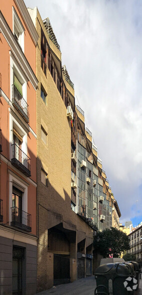 Calle Trujillos, 7, Madrid, Madrid en venta - Foto del edificio - Imagen 3 de 4