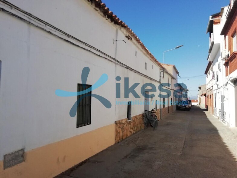 Local en Castilblanco, Badajoz en venta - Foto del edificio - Imagen 2 de 9