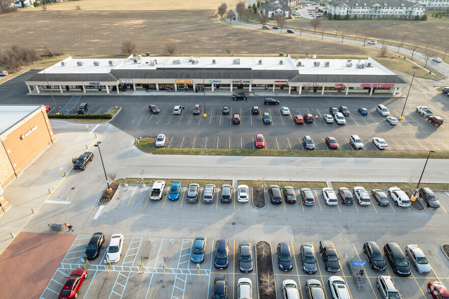 27072 Carronade Dr, Perrysburg, OH en alquiler - Foto del edificio - Imagen 3 de 7