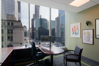 550 W Jackson Blvd, Chicago, IL en alquiler Foto del interior- Imagen 2 de 5