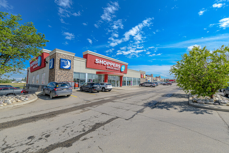 10712 80th Ave, Grande Prairie, AB en alquiler - Foto del edificio - Imagen 1 de 7